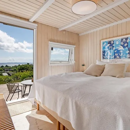 Sybil - 700m From The Sea By Interhome