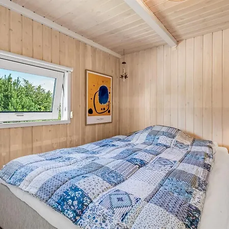 Dom wakacyjny Sybil - 700m From The Sea By Interhome