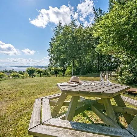 Holiday home Sybil - 700m From The Sea By Interhome